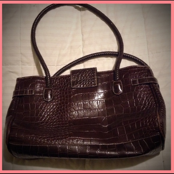 4 Main Pockets! Faux Leather Embossed Brown Purse - Picture 3 of 5